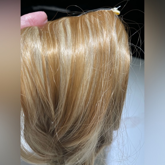HAIR, 16" Halo/or Clip/In with instructions, Blonde highlighted - Picture 4 of 8